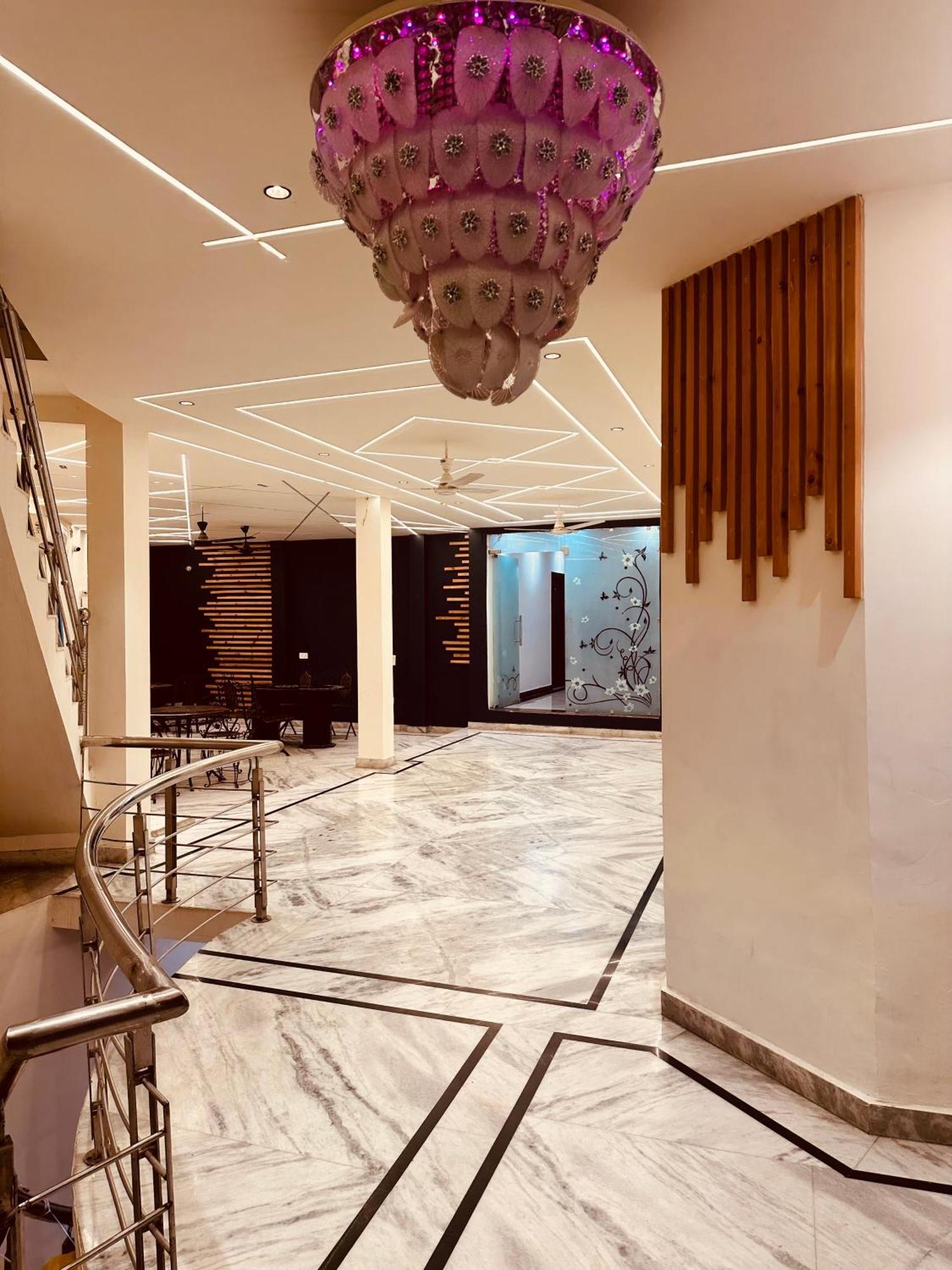 Taj Castle A Boutique Homestay Agra  Buitenkant foto